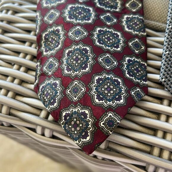 Elegant Men's Patterned Ties Set - Picture 2 of 6